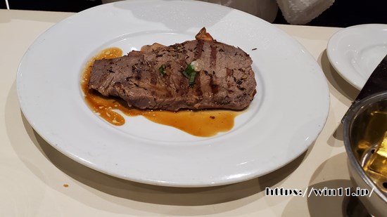 レストランに行って無料のフルコース料理を食べるべき？  ベリッシマでSurfaceと一緒にMSCクルーズ旅行